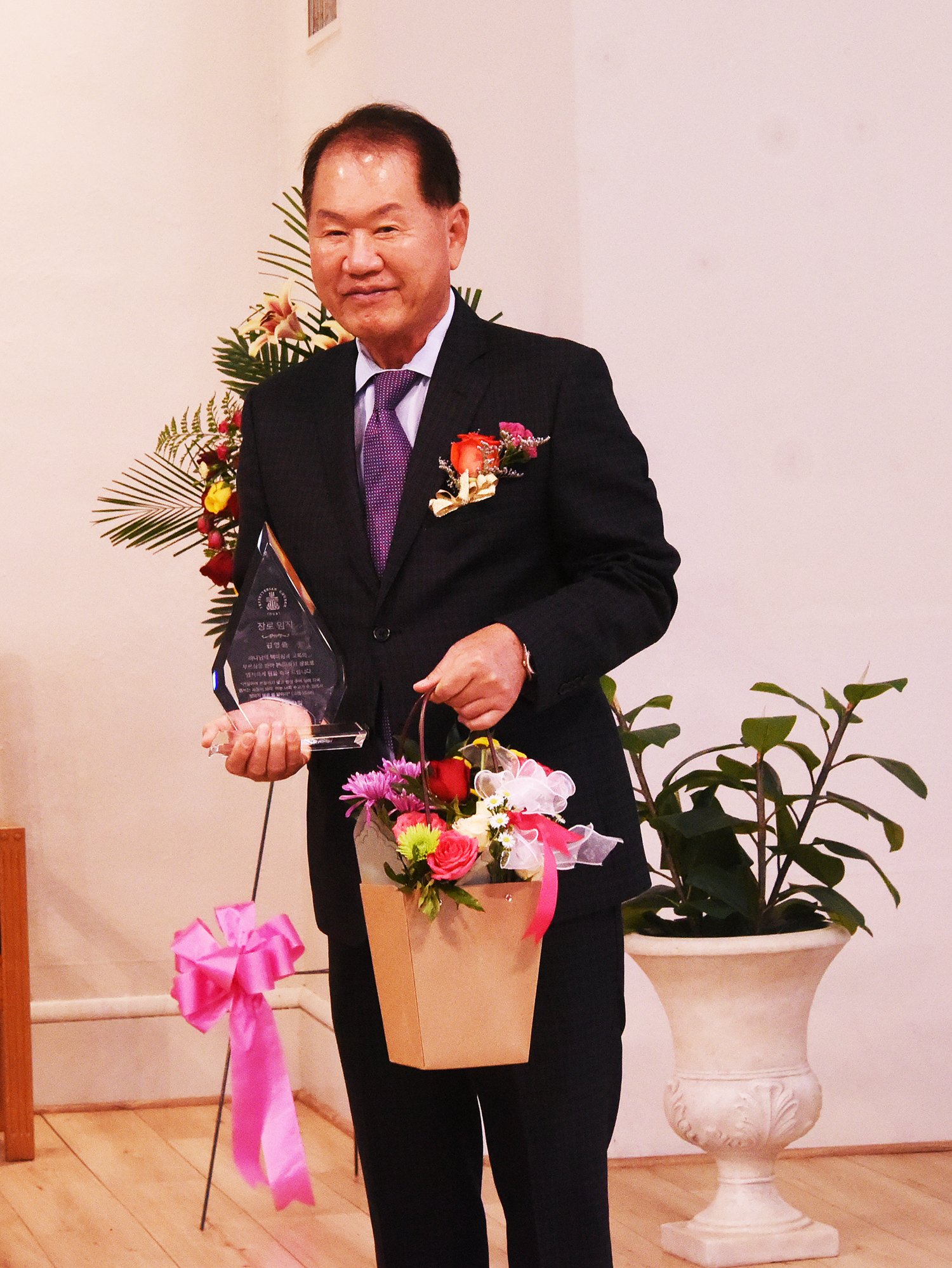 2026년 5월 31일 48주년 창립 기념예배및 장로(김미원,김영출,이지원),집사(김금순, 김영숙, 김재순, 윤선화, 이정웅) 임직식